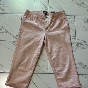 Chic Light Pink Cropped Trousers